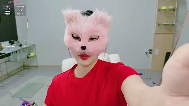 Snapshot of Kor_Cat chatting on March 2025 05:04:01 PM Kor Cat online show from March 2025 05:04:01 PM