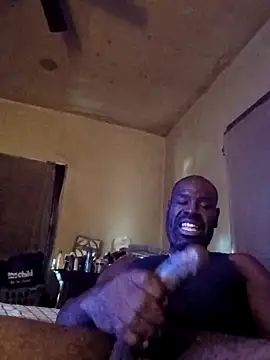 Snapshot of birdg chatting on November 2025 06:18:02 PM birdg online show from November 2025 06:18:02 PM