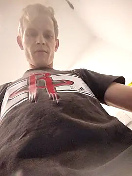 Kamilll94xh online show from November 2025 06:19:01 PM