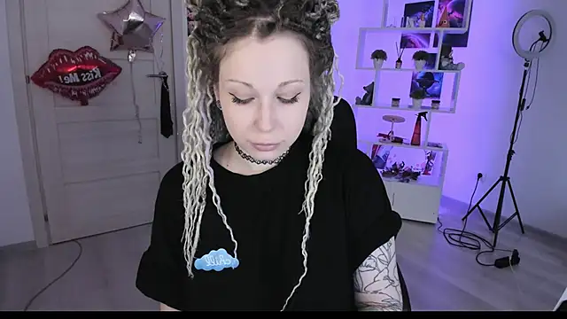 HoneySallyMoore online show from September 2025 12:26:01 PM