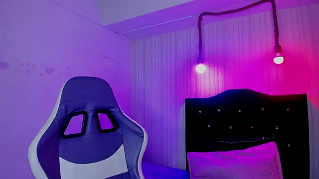 nicky angel1 online show from October 2025 06:40:02 PM