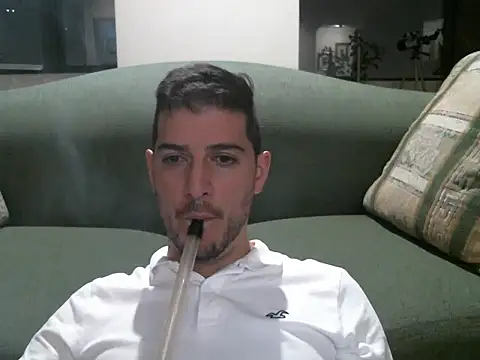 quitomanec online show from October 2025 04:46:01 AM