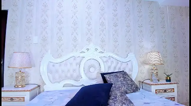 TianahGlow online show from March 2025 11:49:01 PM