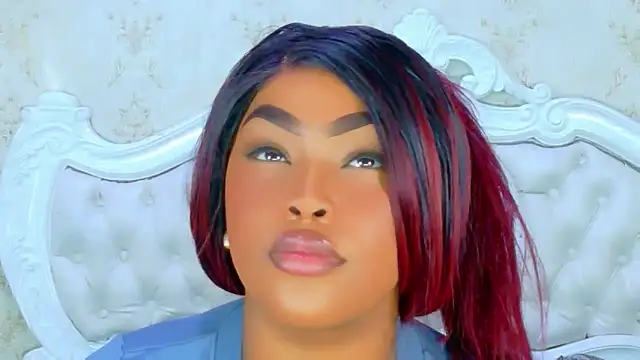 TianahGlow online show from December 2025 08:36:02 PM