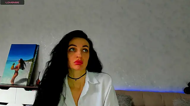 Tina Mart online show from April 2026 07:03:02 AM