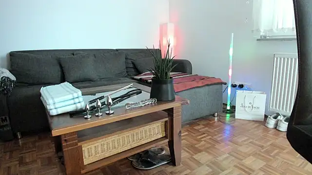 molicaremolicare online show from December 2025 10:57:02 AM