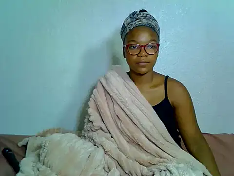 Snapshot of Kylie6lack chatting on February 2025 08:45:01 PM Kylie6lack online show from February 2025 08:45:01 PM