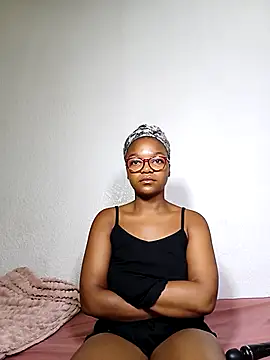 Snapshot of Kylie6lack chatting on February 2025 10:47:02 PM Kylie6lack online show from February 2025 10:47:02 PM