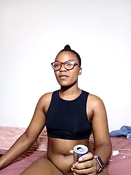 Snapshot of Kylie6lack chatting on February 2025 08:33:02 PM Kylie6lack online show from February 2025 08:33:02 PM