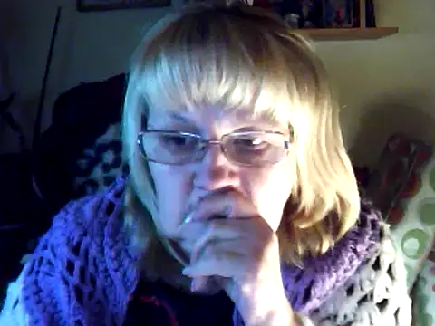 Snapshot of Violet5364 chatting on February 2025 08:07:02 PM Violet5364 online show from February 2025 08:07:02 PM