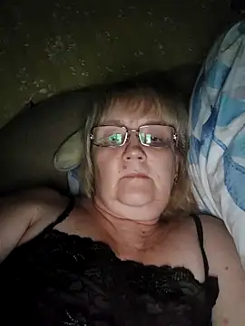 Snapshot of Violet5364 chatting on November 2025 09:36:02 PM Violet5364 online show from November 2025 09:36:02 PM