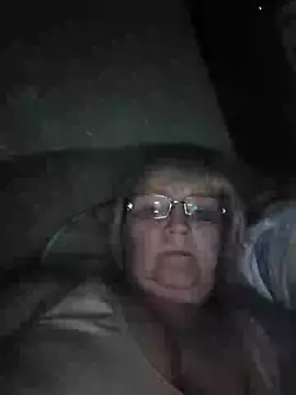 Snapshot of Violet5364 chatting on November 2025 08:01:01 PM Violet5364 online show from November 2025 08:01:01 PM