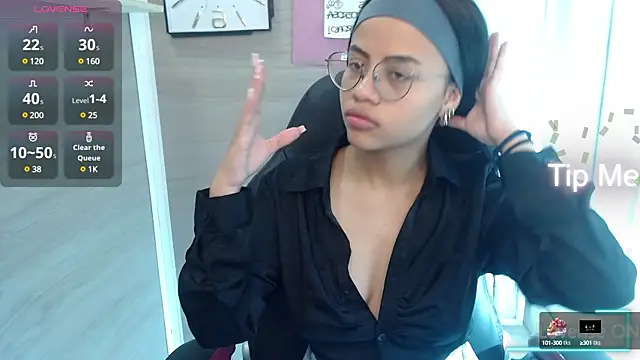 Snapshot of Sussan_love01 chatting on February 2025 01:49:02 PM Sussan love01 online show from February 2025 01:49:02 PM