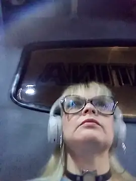 CandieGilson   online show from March 2026 10:30:02 AM