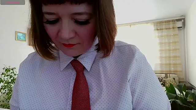 Snapshot of LizaMilfa chatting on February 2025 07:06:02 AM LizaMilfa online show from February 2025 07:06:02 AM