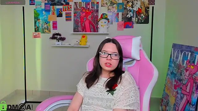 Chio Mio online show from March 2025 01:03:01 PM