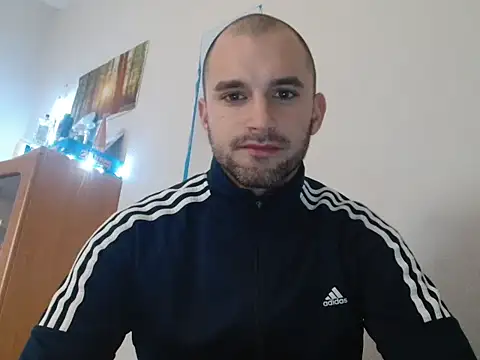 Snapshot of OskarBreno chatting on April 2026 08:31:01 PM OskarBreno online show from April 2026 08:31:01 PM