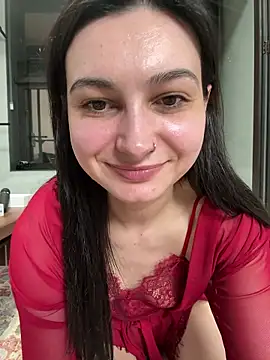 lunalovelee online show from April 2026 01:51:02 PM