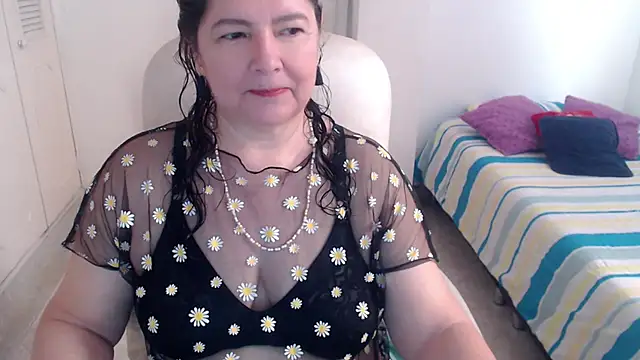 Snapshot of leonela_69 chatting on May 2026 04:48:01 PM leonela 69 online show from May 2026 04:48:01 PM