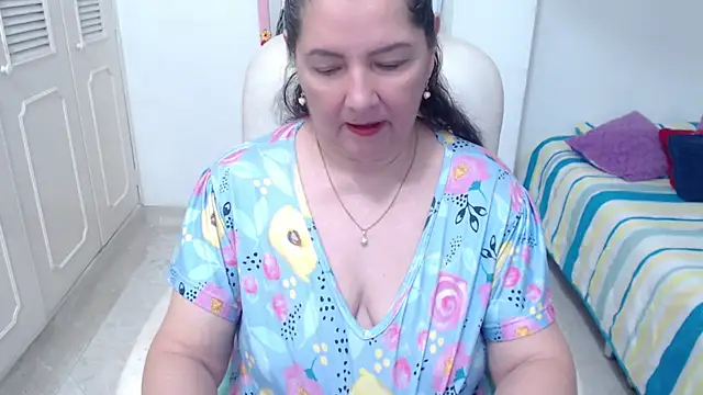 Snapshot of leonela_69 chatting on May 2026 11:43:02 PM leonela 69 online show from May 2026 11:43:02 PM