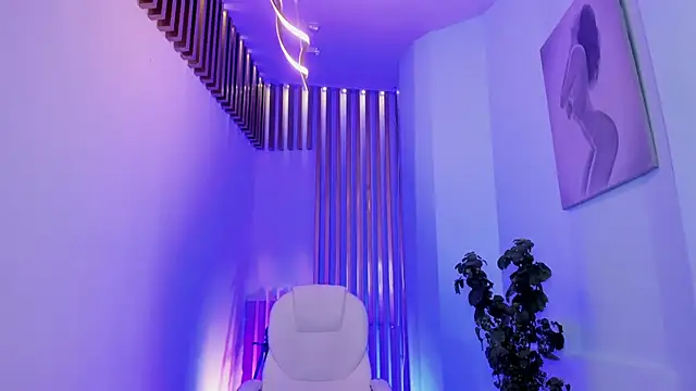 Snapshot of EmiliaRose_ chatting on March 2025 02:47:02 AM EmiliaRose online show from March 2025 02:47:02 AM