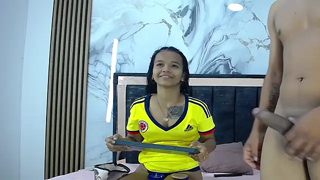Snapshot of manuel_rey chatting on July 2026 02:07:01 AM manuel rey online show from July 2026 02:07:01 AM