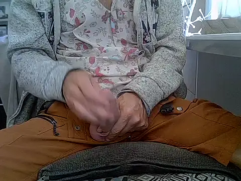 createur34 online show from September 2025 11:57:01 AM