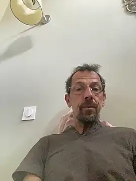 createur34 online show from April 2026 06:46:01 AM