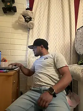 Snapshot of guajiro276565 chatting on March 2025 09:43:01 PM guajiro276565 online show from March 2025 09:43:01 PM