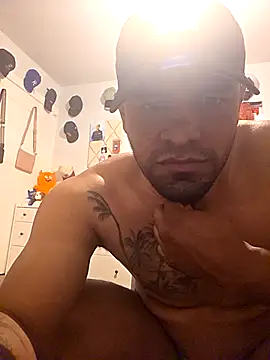Snapshot of guajiro276565 chatting on April 2026 08:43:02 PM guajiro276565 online show from April 2026 08:43:02 PM