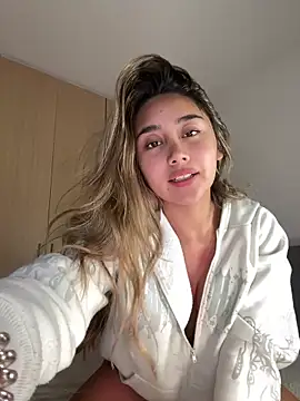 Snapshot of Hornyholly__ chatting on March 2026 10:24:01 PM Hornyholly online show from March 2026 10:24:01 PM