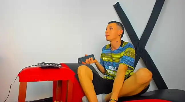 Isak Millan online show from February 2025 02:34:01 AM