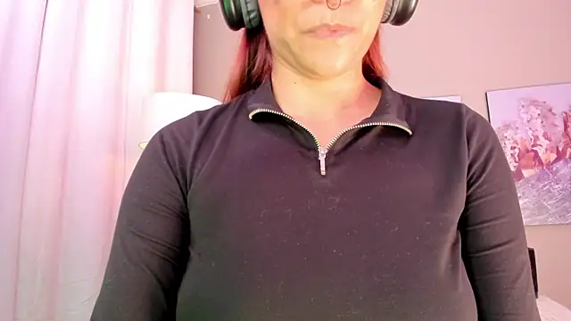 charlotte bluee online show from July 2026 06:47:02 AM