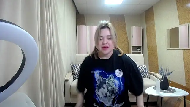 Snapshot of Finna_39 chatting on February 2025 02:18:01 AM Finna 39 online show from February 2025 02:18:01 AM