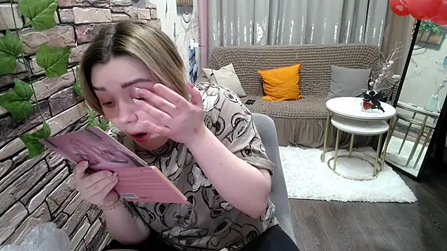 Snapshot of Finna_39 chatting on February 2025 03:10:02 PM Finna 39 online show from February 2025 03:10:02 PM