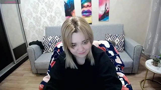 Snapshot of Finna_39 chatting on October 2025 11:02:01 PM Finna 39 online show from October 2025 11:02:01 PM