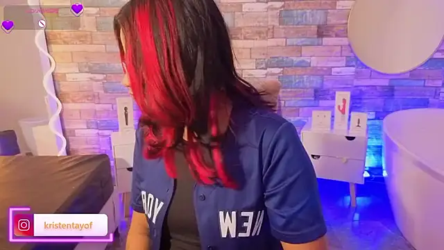 Snapshot of kristen_tay chatting on January 2026 03:32:01 AM kristen tay online show from January 2026 03:32:01 AM