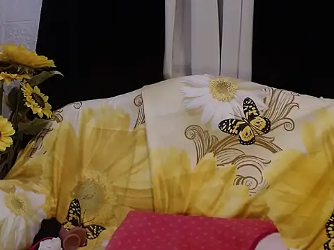 Snapshot of UrSweetClassyPinay chatting on May 2026 06:15:02 PM UrSweetClassyPinay online show from May 2026 06:15:02 PM