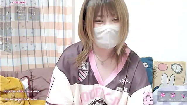 Snapshot of FUYU_rain chatting on June 2026 01:17:02 AM FUYU rain online show from June 2026 01:17:02 AM