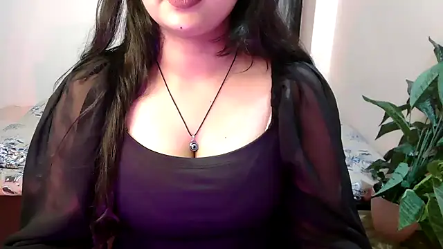 Snapshot of megancatluna chatting on March 2026 06:32:01 AM megancatluna online show from March 2026 06:32:01 AM