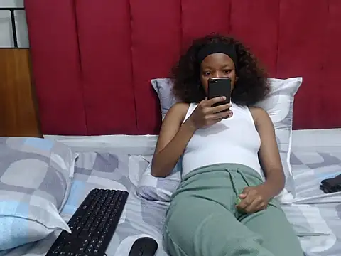 Snapshot of ComeHaveaTask chatting on February 2025 10:16:02 AM ComeHaveaTask online show from February 2025 10:16:02 AM