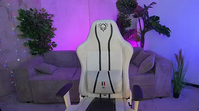 Layla Sweet  online show from March 2025 07:46:01 PM