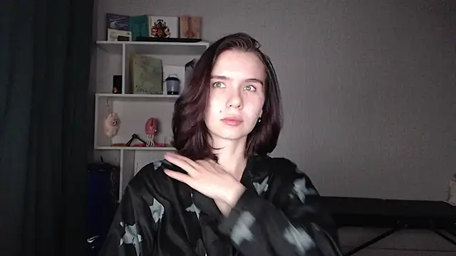 Snapshot of Anna-Sun chatting on May 2026 08:25:01 PM Anna-Sun online show from May 2026 08:25:01 PM