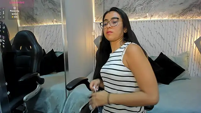 lucelly 15 online show from March 2025 11:47:02 AM