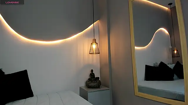 lucelly 15 online show from October 2025 11:28:02 AM