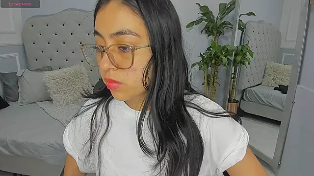 lucelly 15 online show from February 2026 11:40:01 AM