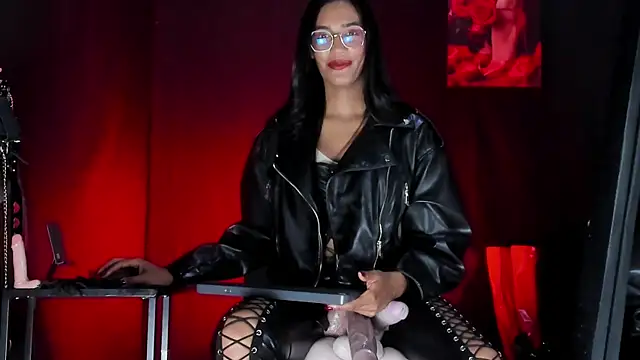 Snapshot of Aleshkastone chatting on April 2026 04:46:01 AM Aleshkastone online show from April 2026 04:46:01 AM