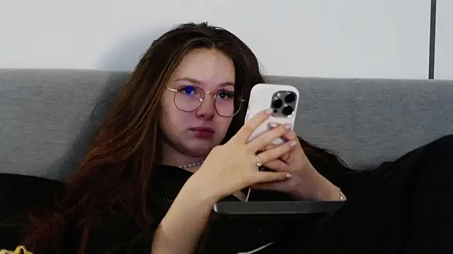 -Amora online show from February 2026 02:03:02 PM