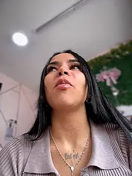 Naatalia online show from February 2026 07:29:01 PM