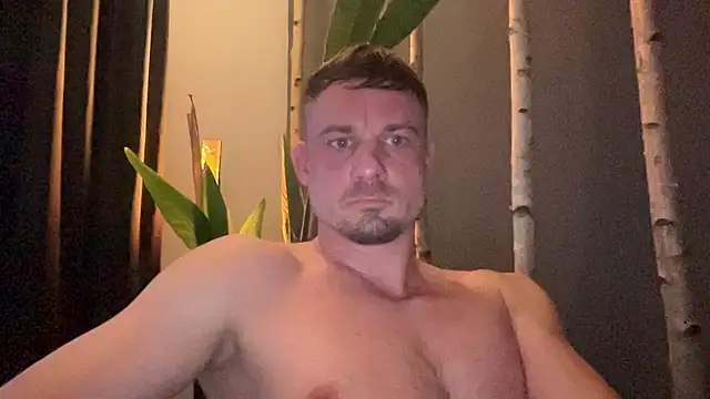 Snapshot of Hagener985 chatting on February 2026 04:44:02 PM Hagener985 online show from February 2026 04:44:02 PM